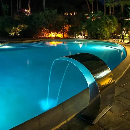 Lush Res Abbaechelu T6 2bedroom Sleeps 6 * 福特村